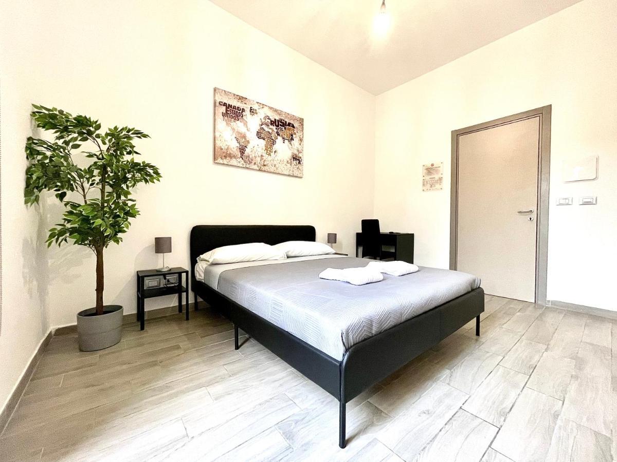 Colosseum Guest House ローマ エクステリア 写真