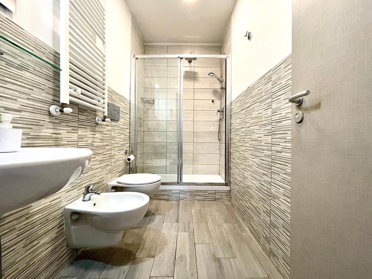 Colosseum Guest House ローマ エクステリア 写真